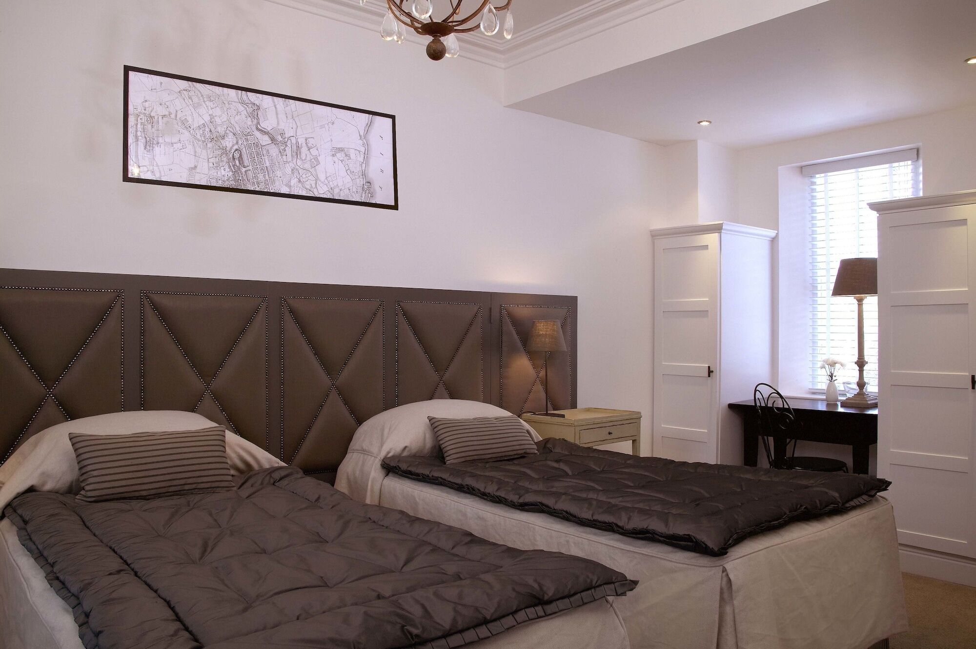 Melville House Камрі Екстер'єр фото